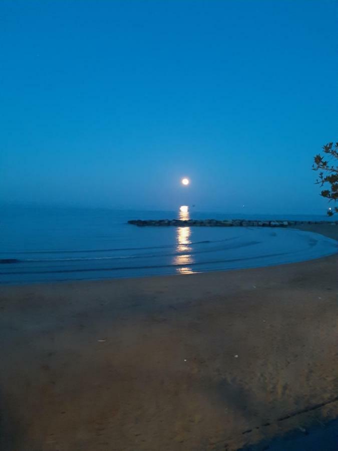 Il Girasole Bed & Breakfast Crotone Exterior photo